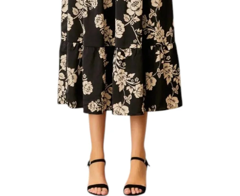 Women's Everyday Attire Winter-Garden Satin Maxi Skirt In Black