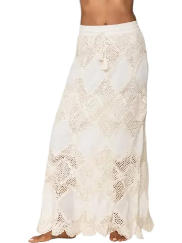 Women's Plus-Size Garments Scallop Crochet Maxi Skirt In Ivory