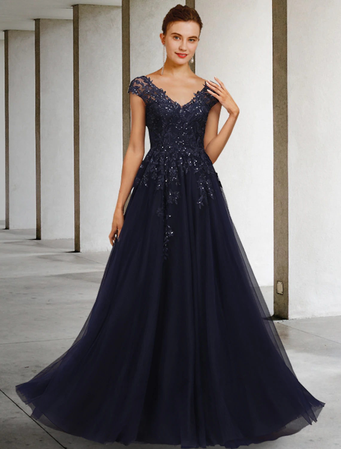 Elegant Women's Fashion A-Line Mother of the Bride Dress Vintage Elegant V Neck Floor Length Tulle Sequined Cap Sleeve with Sequin Appliques Elegant Women's Fashion A-Line Mother of the Bride Dress Vintage Elegant V Neck Floor Length Tulle Sequined Cap Sleeve with Sequin Appliques