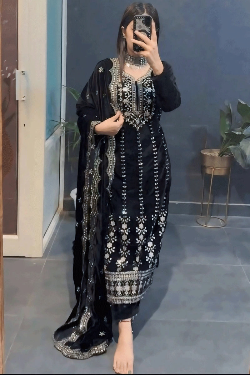 Women's Seasonal Fashion Trends Full Pair Velvet Dress For Lohri Festival
