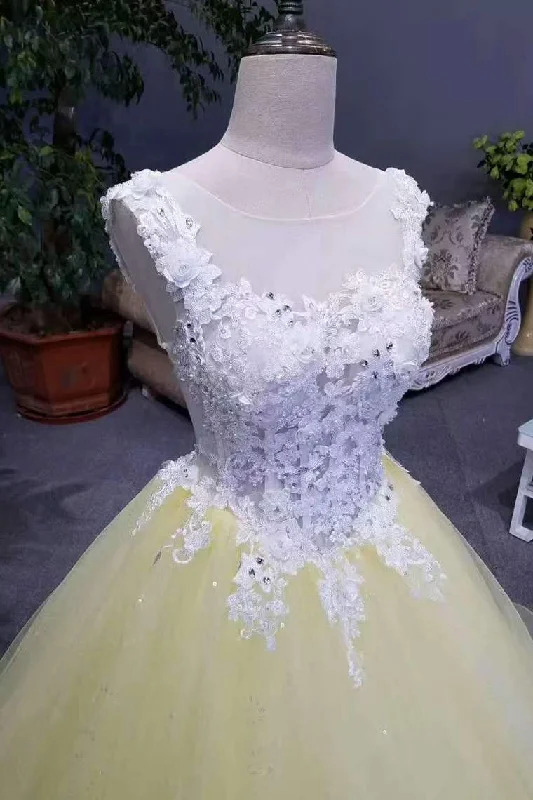 Women's Transitional Outfit New Arrival Quinceanera Dresses A-Line Lace Up Cheap Price Scoop Neck With Beads And Appliques