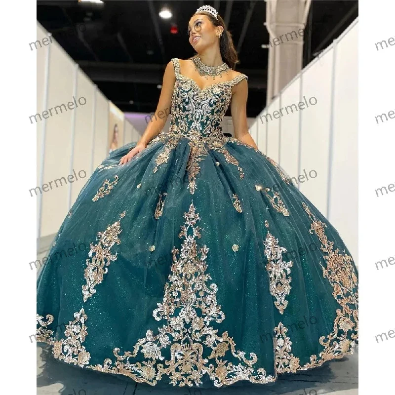Sophisticated Style Glittering Quinceanera Dresses Gold Lace Appliques