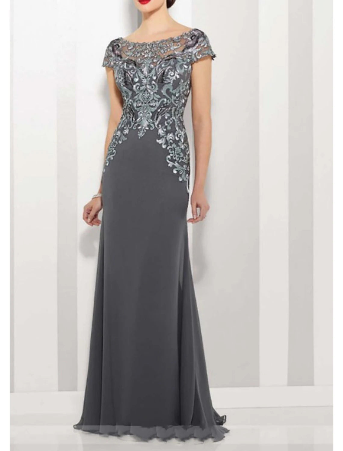 Women's Trendy Attire A-Line Mother of the Bride Dress Elegant Jewel Neck Floor Length Chiffon Lace Short Sleeve with Lace Appliques Women's Trendy Attire A-Line Mother of the Bride Dress Elegant Jewel Neck Floor Length Chiffon Lace Short Sleeve with Lace Appliques