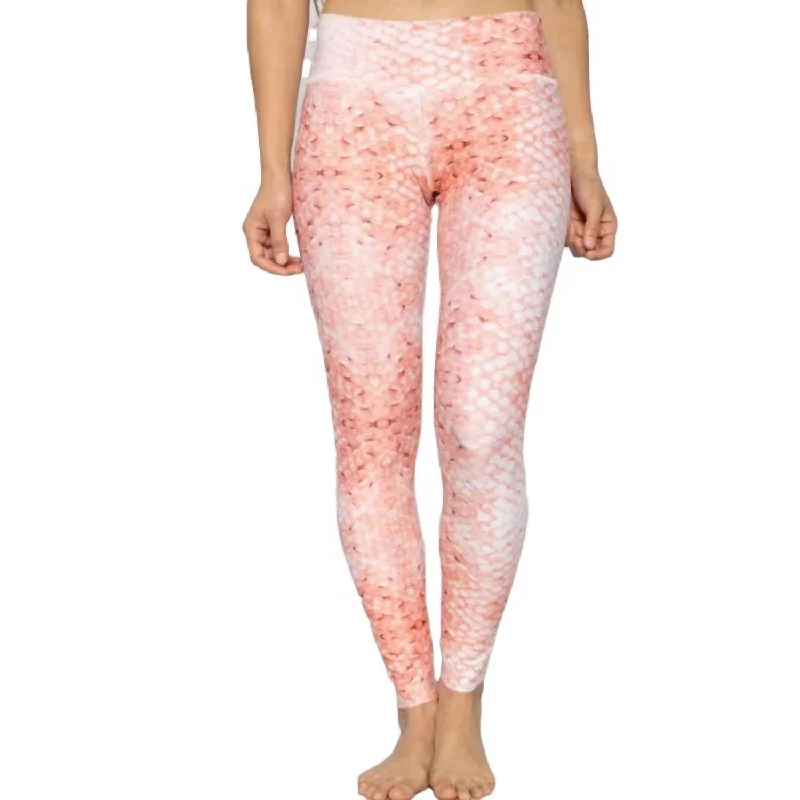 Women's Fashionable Attire For Work Print Water Leggings In Coral Scale