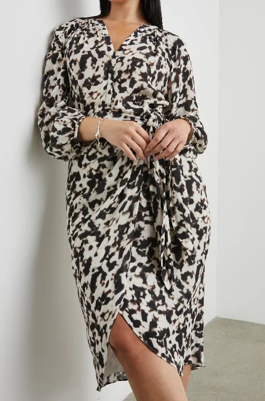 Casual Garments For Women TYRA DRESS - BLURRED CHEETAH