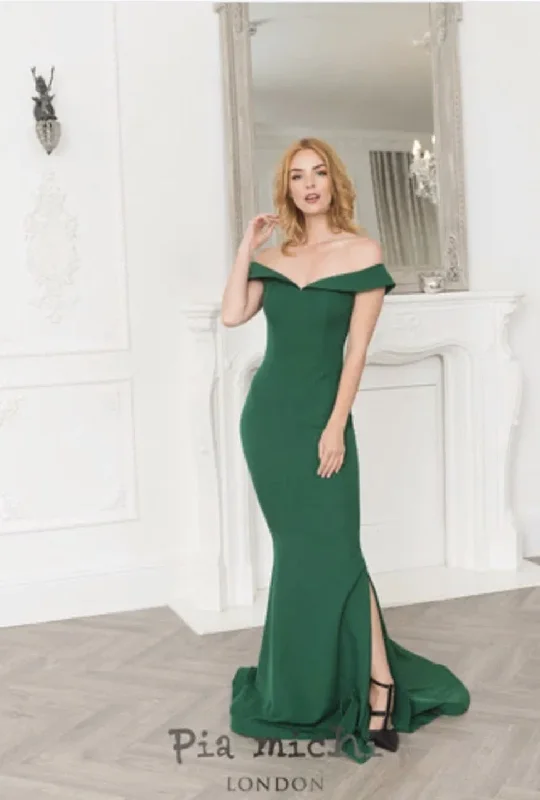 Hot Picks Pia Michi Dress