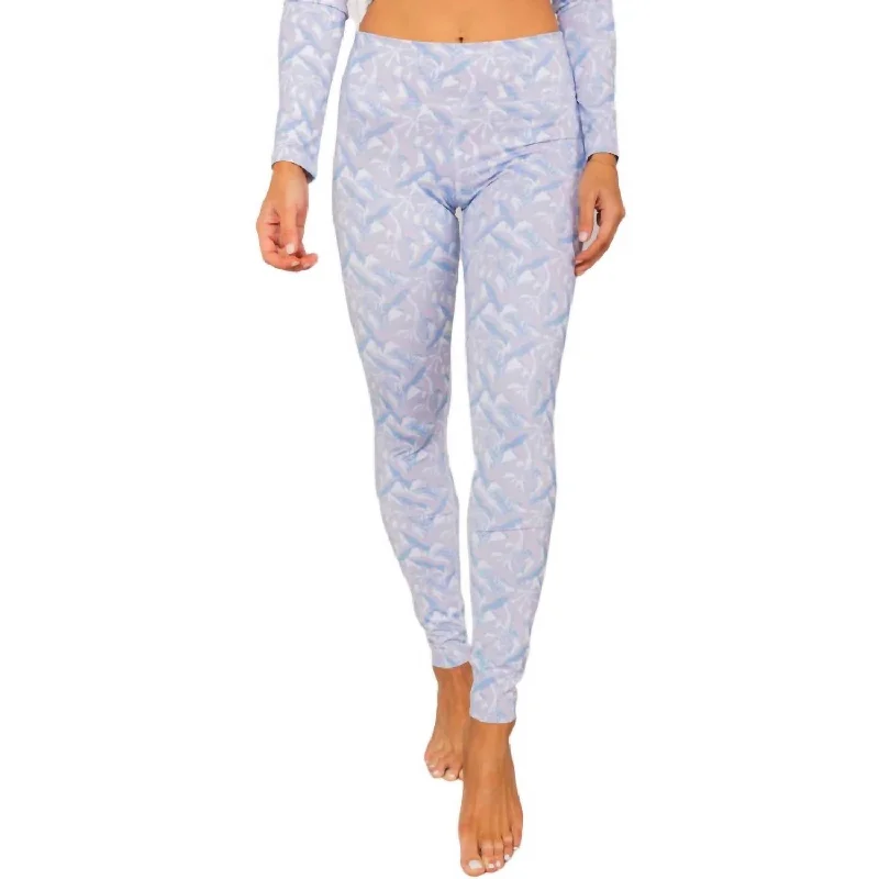 Women's Classic Outfit Print Water Leggings In Dusty Palms