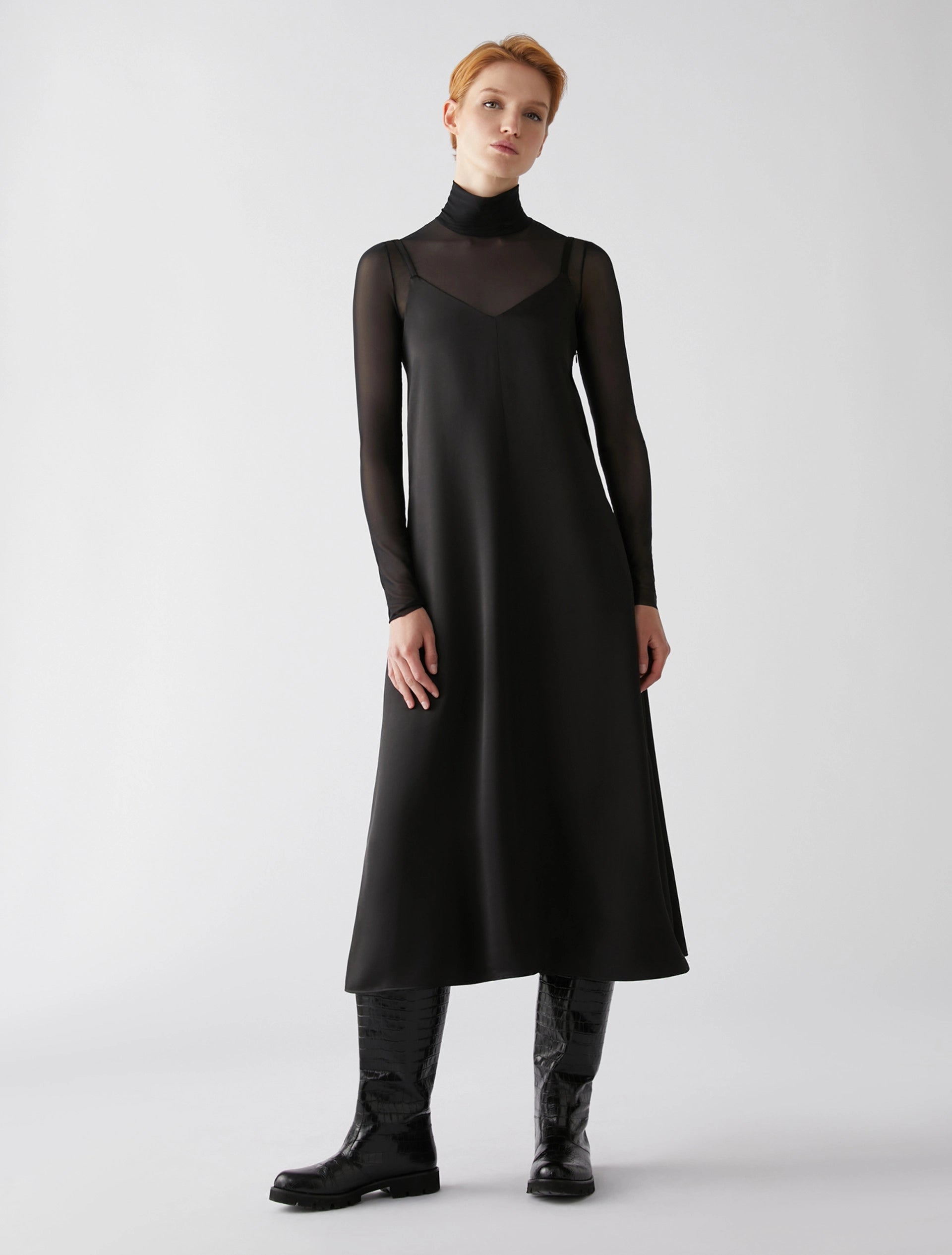 Women's Classic Attire PENNYBLACK Black dress And T-shirt Set me