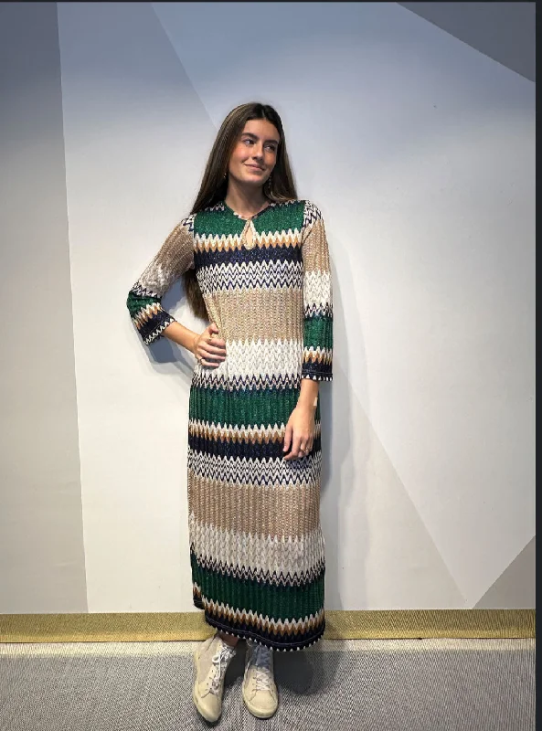 Don't Miss Out – Your Favorite Fashion Pieces On Sale Vilagallo Veelena Dress
