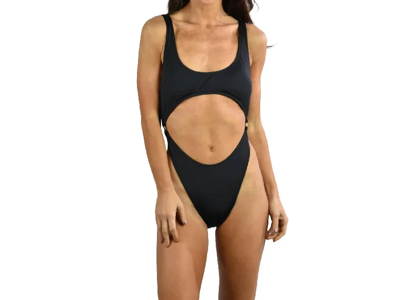 Affordable Women's Clothes Solid Ring Monokini One Piece Swimsuit In Black