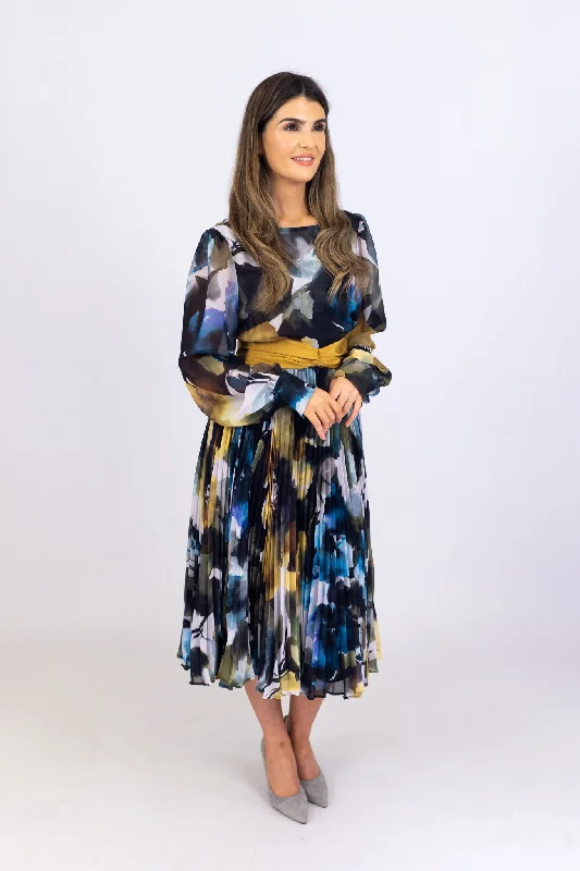 Casual and Comfortable Outfits Sara Roka Loody Dress