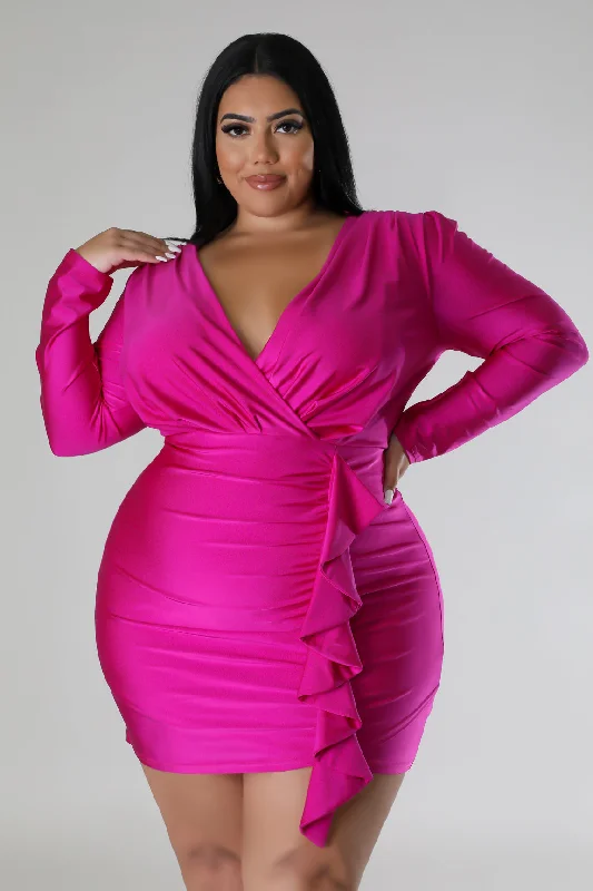 Stylish Fashion Clearance – Last Chance To Save She's A Classic Dress