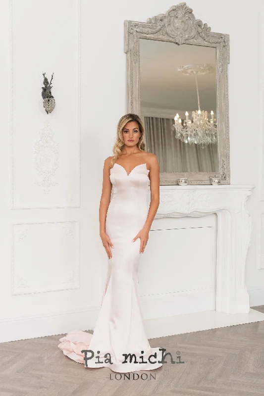 New Styles Just In Pia Michi Dress