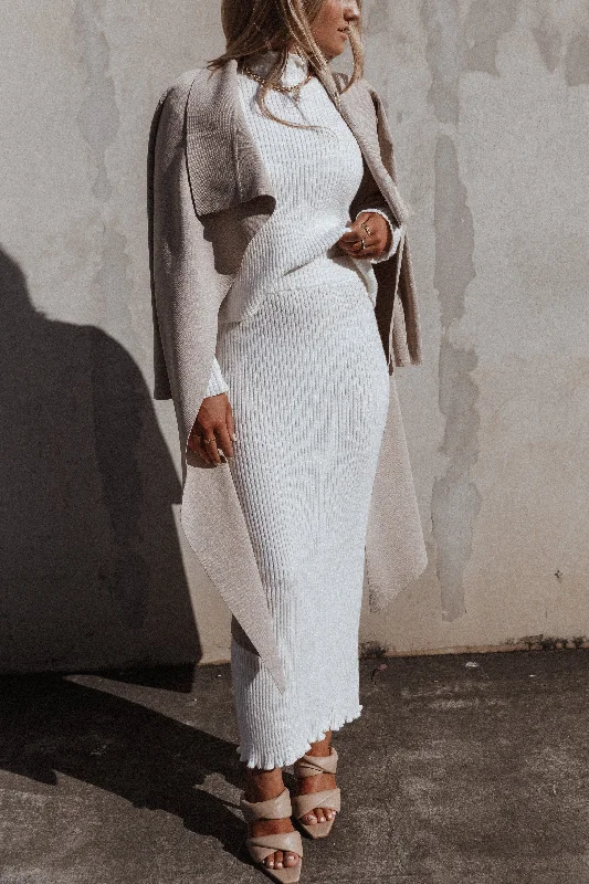Charming Women's Holiday Apparel Payton Knitted Set - White