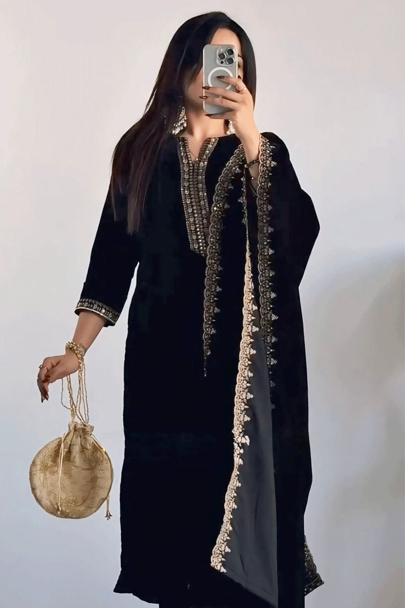 Women's Trendy Clothing Black Color Full Pair Dress For Sangeet