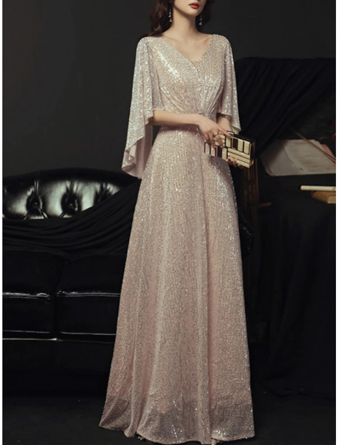 Fast Fashion Favorites Sheath / Column Mother of the Bride Dress Elegant Sparkle & Shine Petite V Neck Floor Length Sequined Half Sleeve with Pleats Crystal Brooch