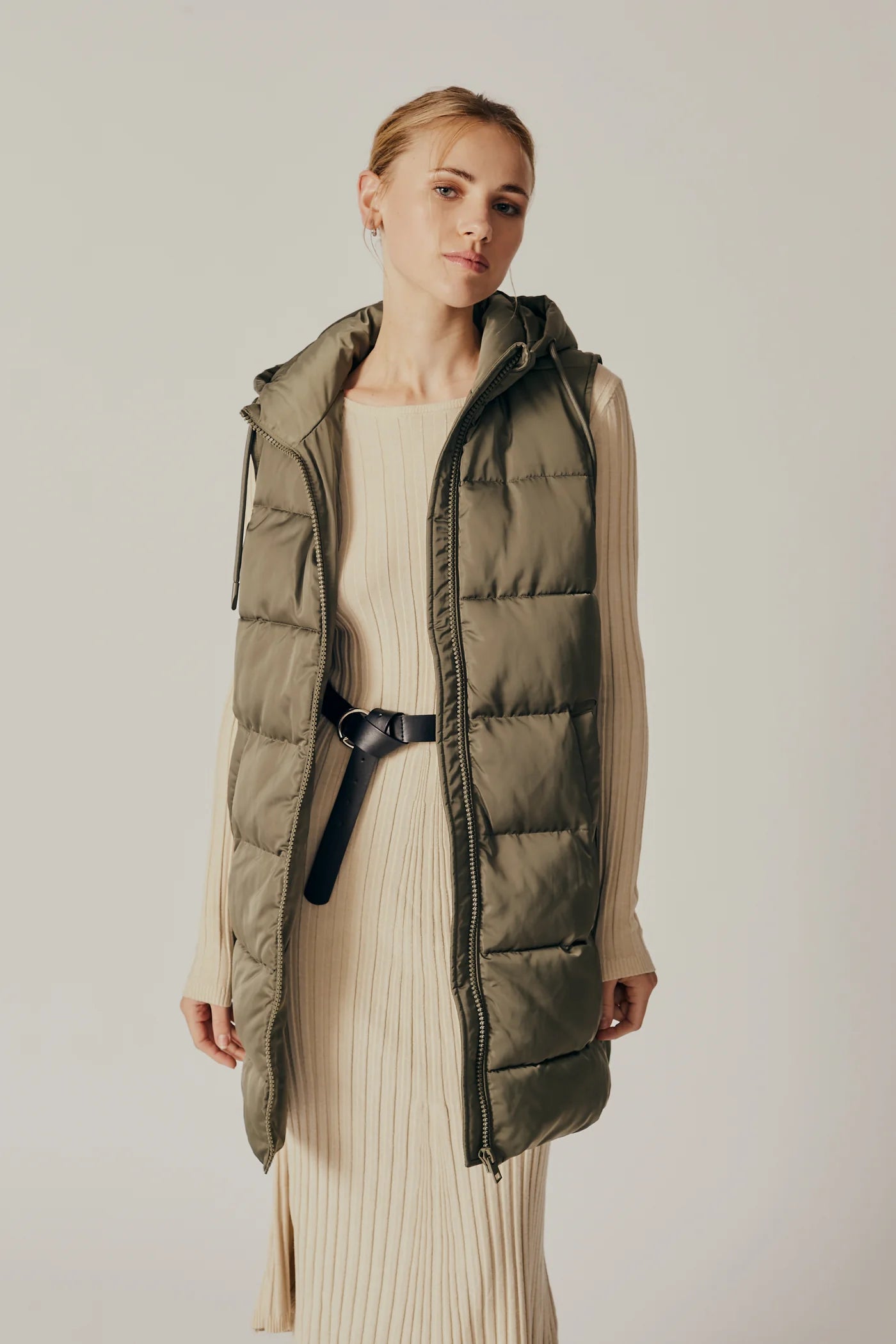 Limited Time Sambucus Puffer Gilet - Army