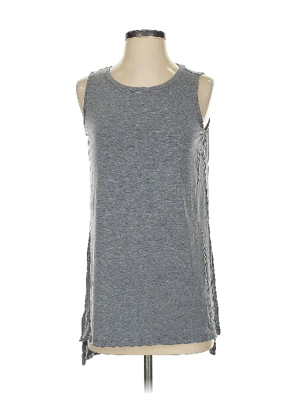 Women's Classic Attire Sleeveless T Shirt