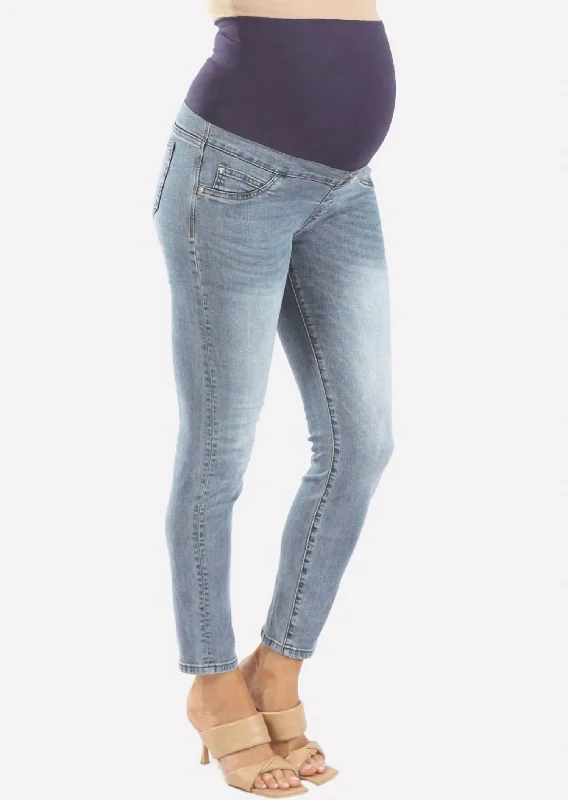 Women's Trendy Casual Outfit Maternity Skinny Jeans In Washed Blue
