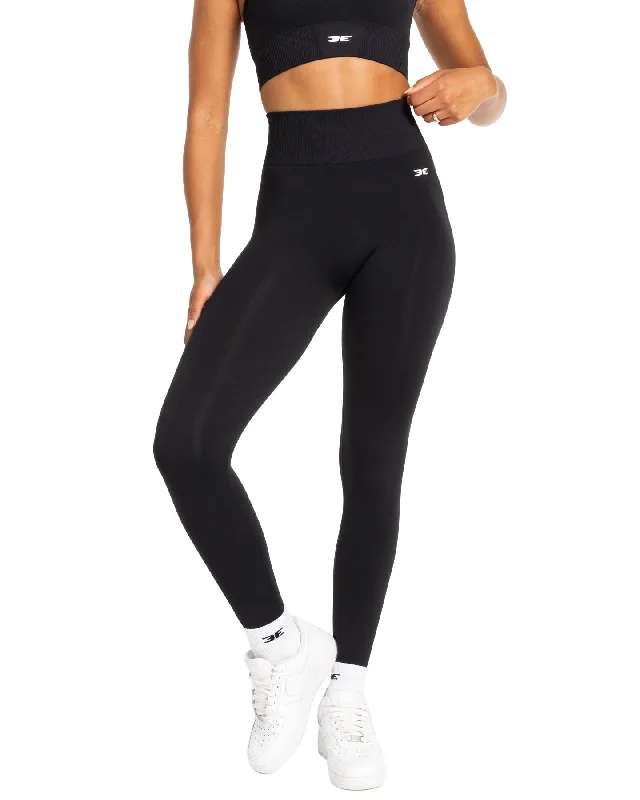 Luxury Women's Clothes Elite Seamless V2 Leggings - Black (Subtle Scrunch)